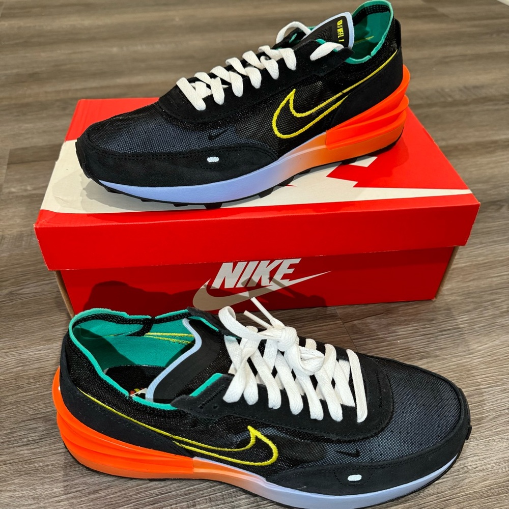 Nike Waffle One Black Yellow Jaune Strike Athletic Sneakers - Picture 3 of 13